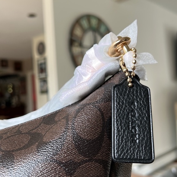 NWT $478 Coach NWT Pennie Shoulder/Crossbody Bag in Signature Canvas - Picture 11 of 14